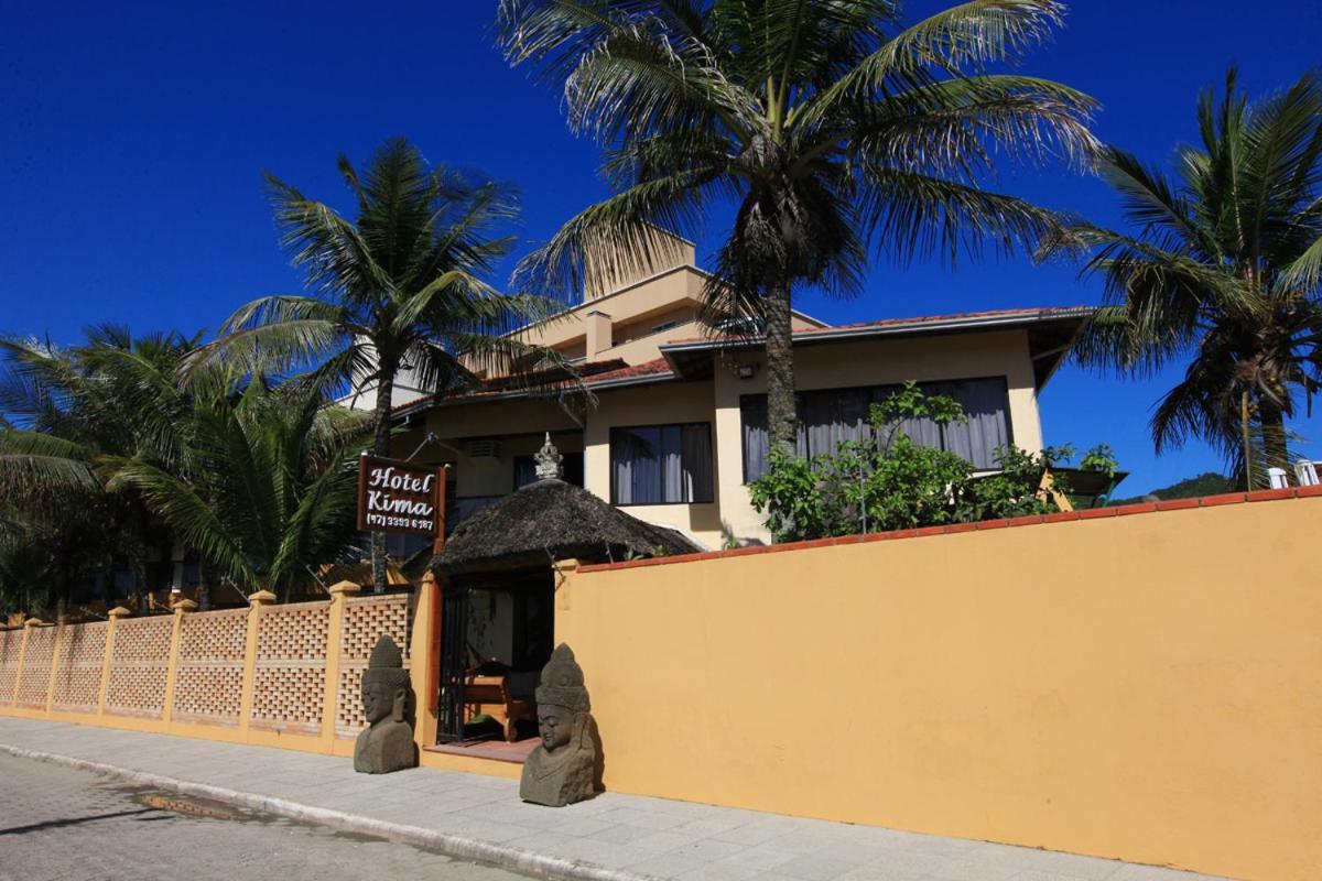 בומבינאס Hotel Kima מראה חיצוני תמונה