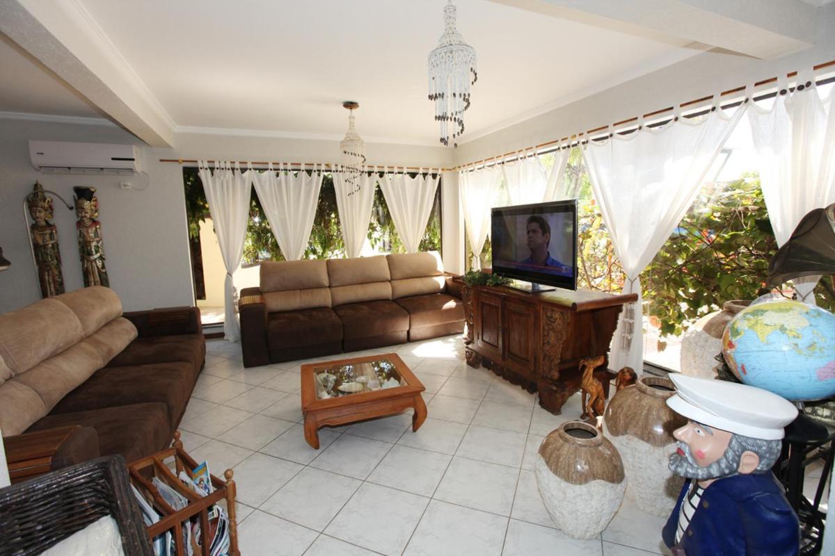 בומבינאס Hotel Kima מראה חיצוני תמונה