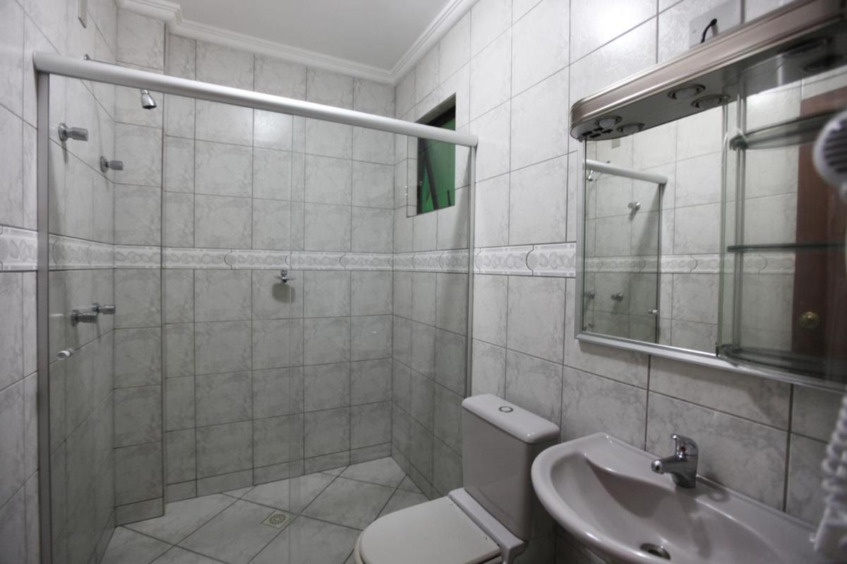 בומבינאס Hotel Kima מראה חיצוני תמונה