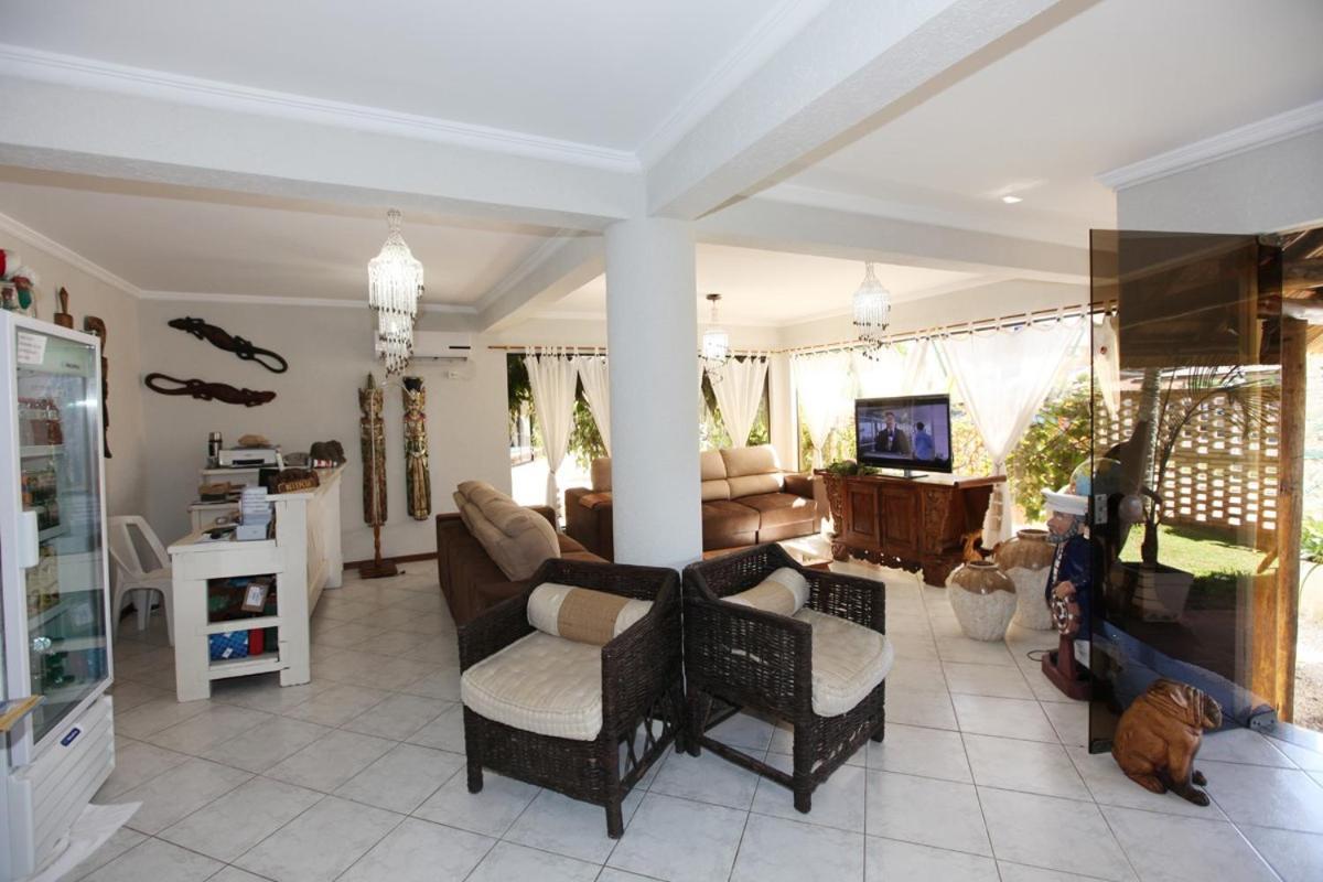 בומבינאס Hotel Kima מראה חיצוני תמונה